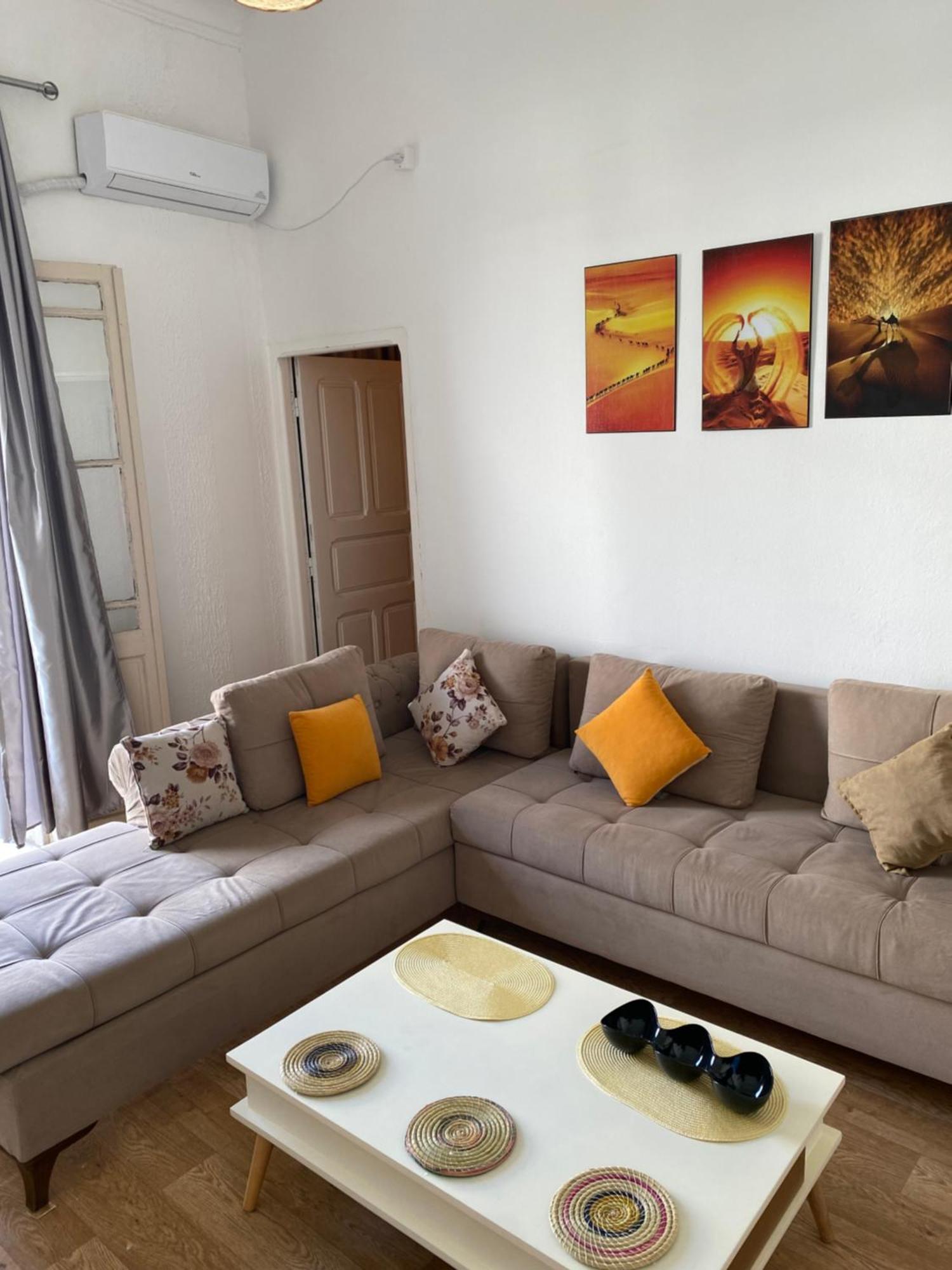 - Bourguiba 2e Etage Appartamento Tunisi