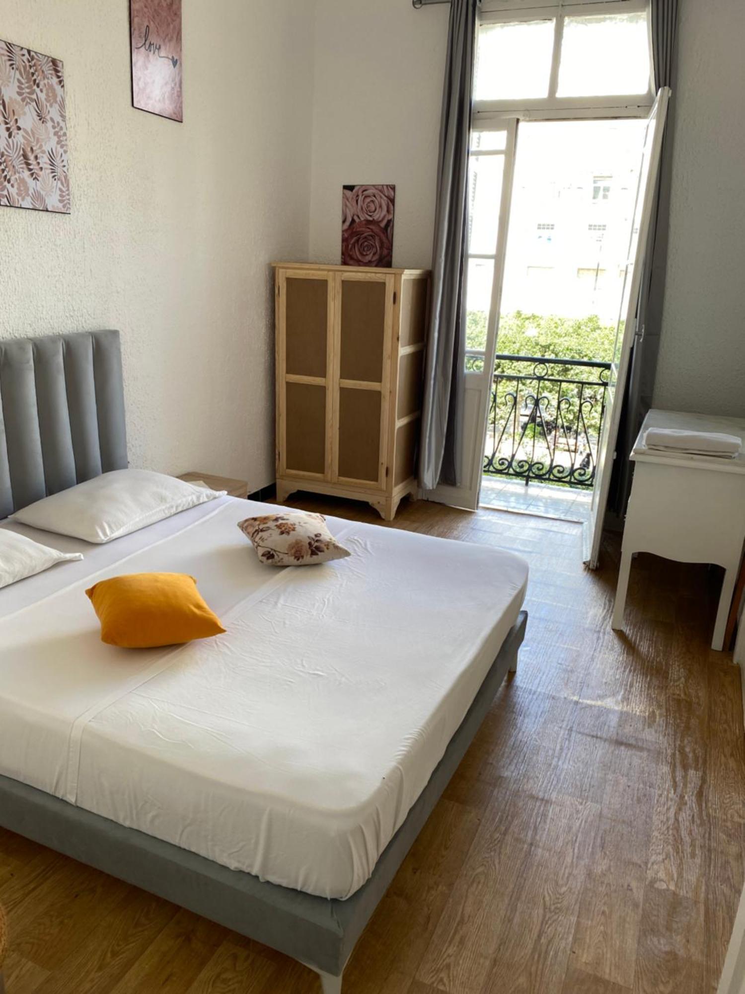 - Bourguiba 2e Etage